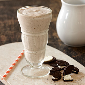 OPTAVIA - We're celebrating #NationalChocolateMilkshakeDay with an OPTAVIA®  Triple Chocolate Milkshake! 😋 #FuelingHack Recipe 👇 1 OPTAVIA Essential  Decadent Double Chocolate Brownie 1 OPTAVIA Essential Creamy Chocolate Shake  1 OPTAVIA Essential Chocolate